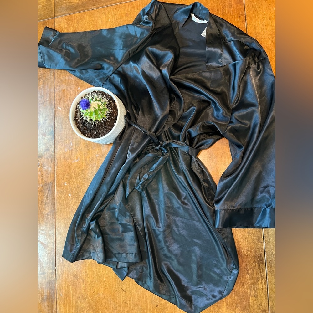 Ambrielle Black Satin Robe XXL Silky Kimono Lounge Bridal Getting Ready
